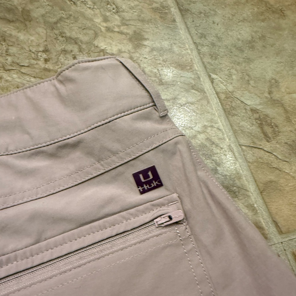HUK Performance Fishing Shorts Men’s Size S Pale Purple Quick-Dry Casual Outdoor - Picture 6 of 6
